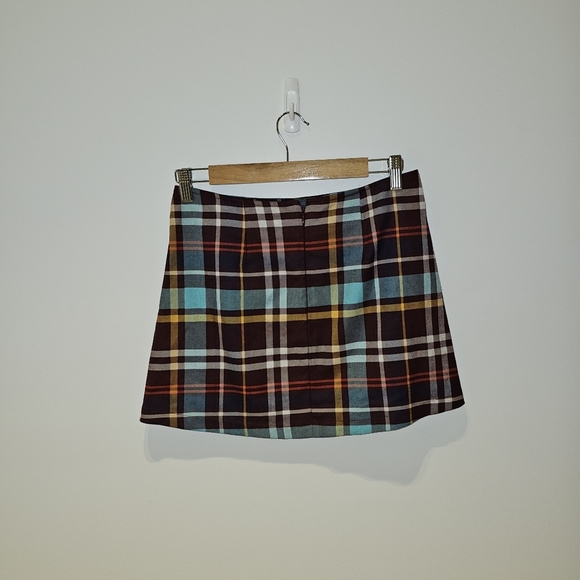 Urban Outfitters small plaid skirt❤️ - Picture 2 of 5